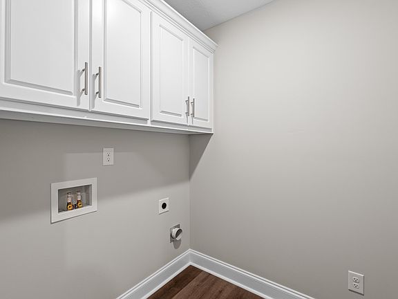 5th image of 7110 Paisley Circle