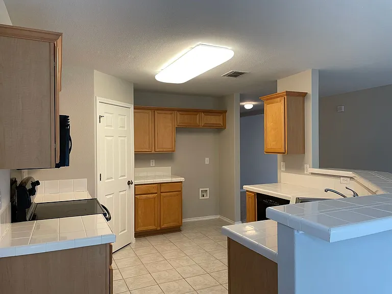217 Roadrunner Ave — Photo 13