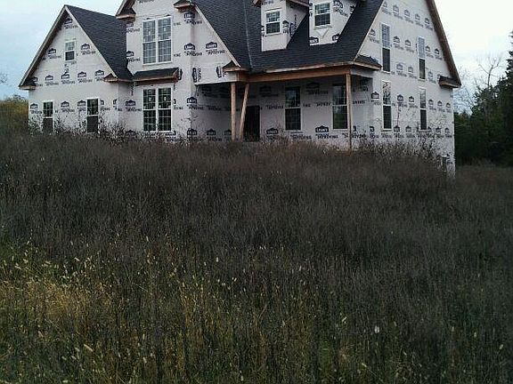4th image of 19 Elk Chase Ct