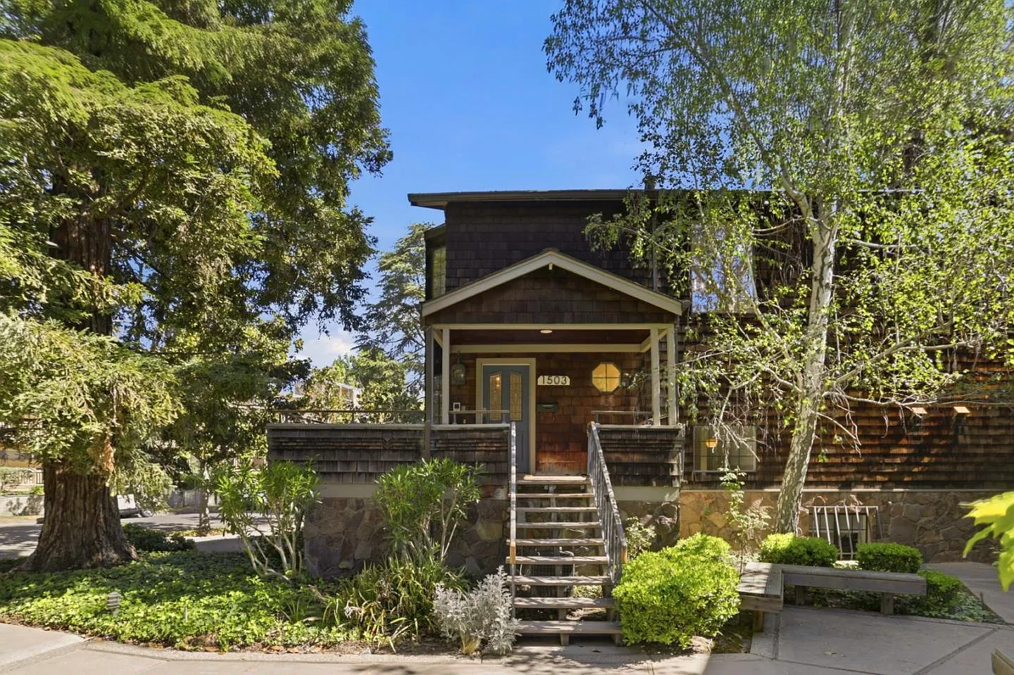 1503 Alta Glen Dr photo 1
