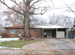 2323 Fairview Dr, Alton, IL 62002