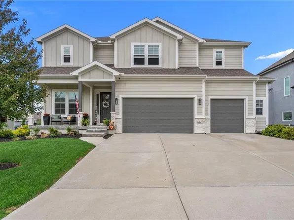 16982 S Penrose Ln, Olathe, KS 66062