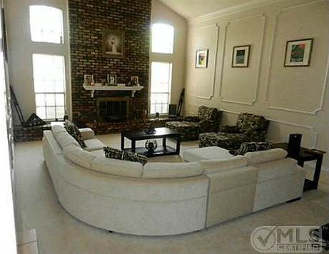 2nd image of 713 Bent Creek Dr