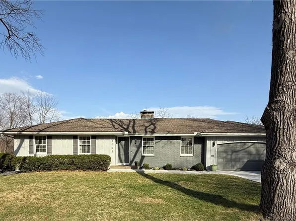 8401 Northern St, Raytown, MO 64138