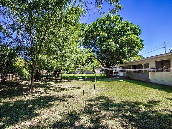 4th image of 8068 N 15th Ave