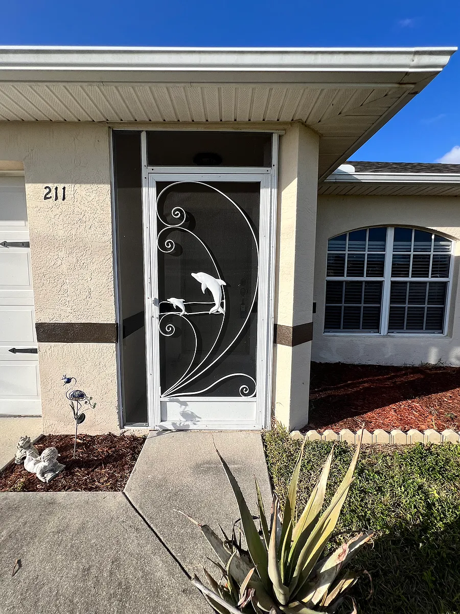 Building Photo - 211 Blackstone Dr