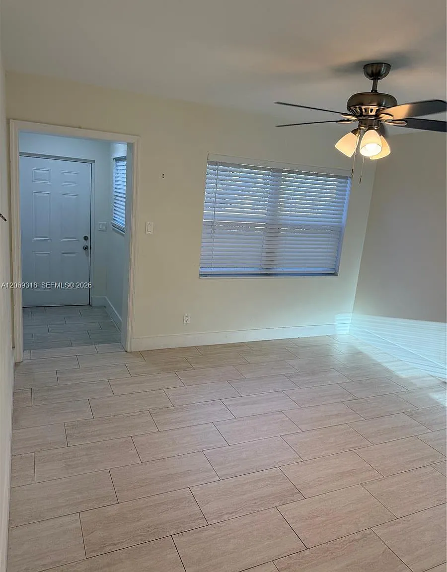 $2,550 1844 Adams St # N — Photo 2