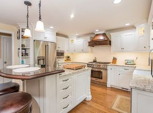 27 W Rayburn Rd, Millington, NJ 07946