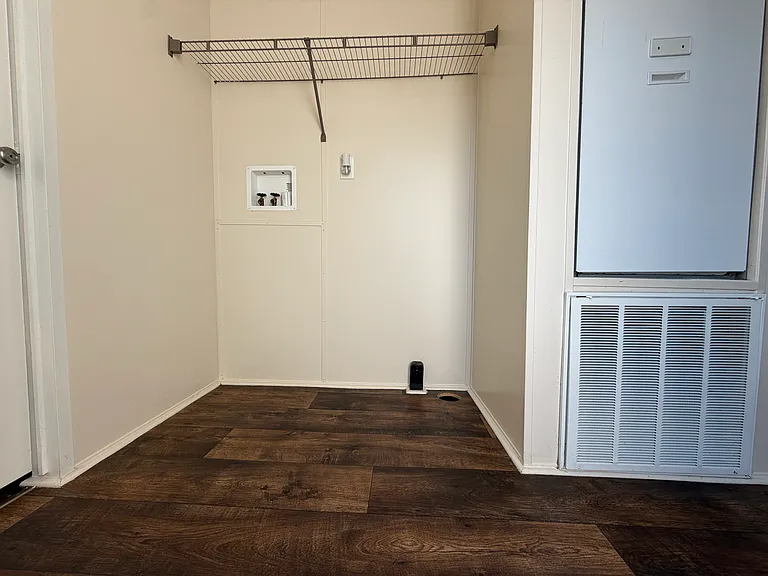 709 N Collins Fwy #129 — Photo 7