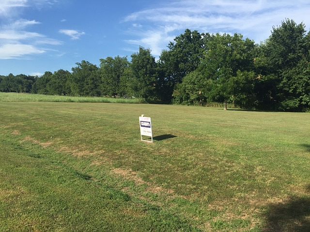 lot 4 Blk 2 -  .81 Acres