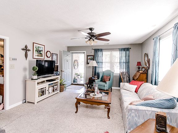 3rd image of 6744 S New Jersey St