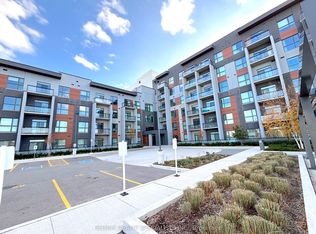 95 Dundas St W #304, Oakville, ON L6M 4L9
