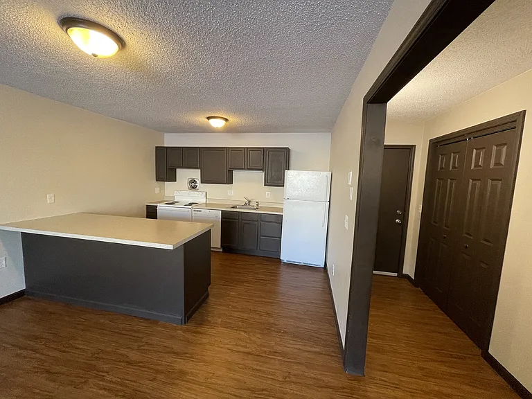 Countryside Apartments — Photo 6