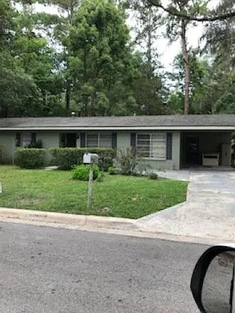 3706 NW 7th Ave