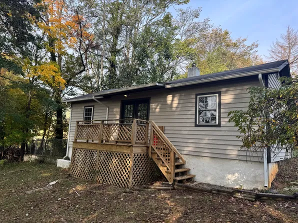 4652 Dickerson Rd, Roanoke, VA 24014