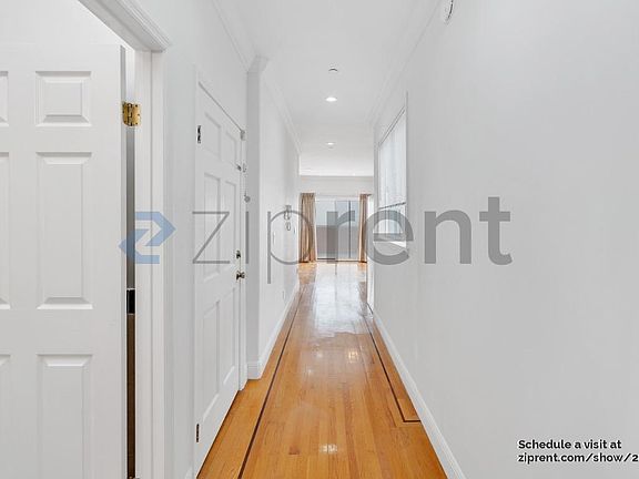 2nd image of 239 Frankfort St #B