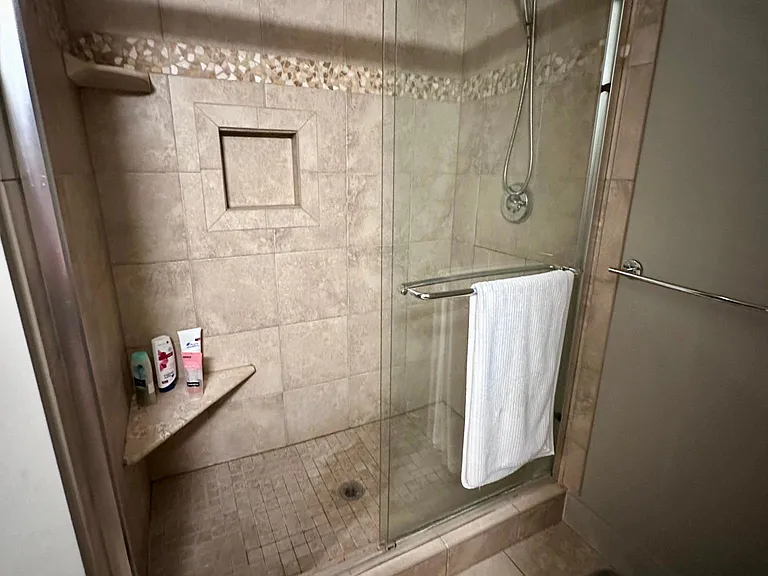 15 W 4th St #204 — Photo 8
