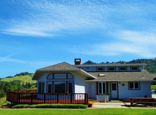 701 Alderpoint Rd, Garberville, CA 95542