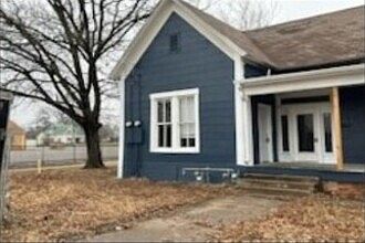 1st image of 116 N Taylor St #A