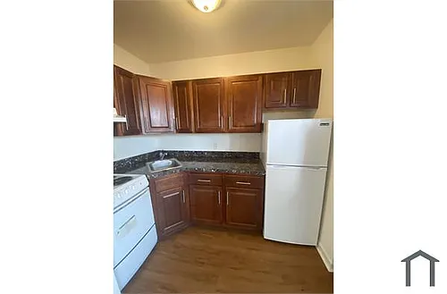 5007 York Rd #2D Photo 1