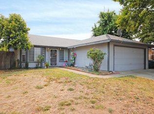 8128 Lenhart Rd, Sacramento, CA 95828