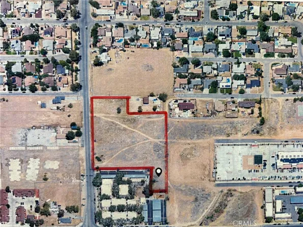 15 Th St E, Lancaster, CA 93535