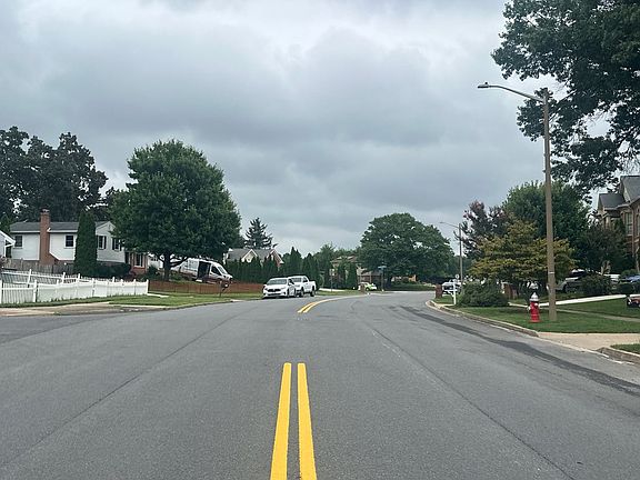 5th image of 4308 Lees Corner Rd
