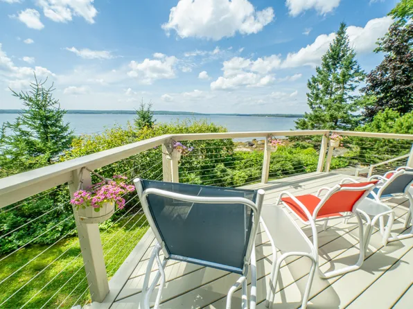 40 Lords Beach Road, Trenton, ME 04605