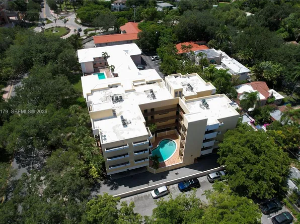 525 Coral Way APT 403, Coral Gables, FL 33134