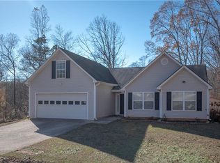 1040 Rolling Ridge Ln, Auburn, GA 30011