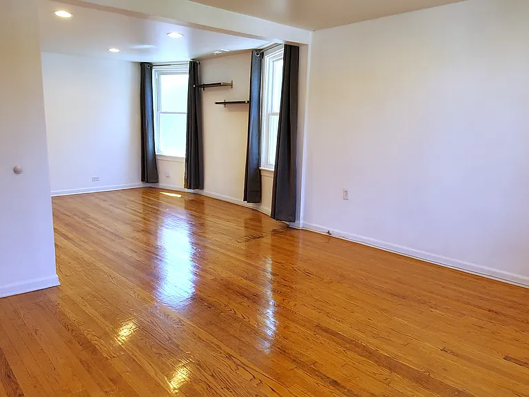 4113 N Kenneth Ave #2 — Photo 3