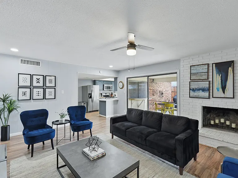 3454 Livingston Ln — Photo 20