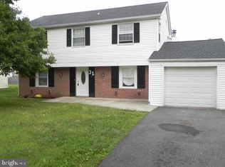 31 Pastoral Ln, Willingboro, NJ 08046