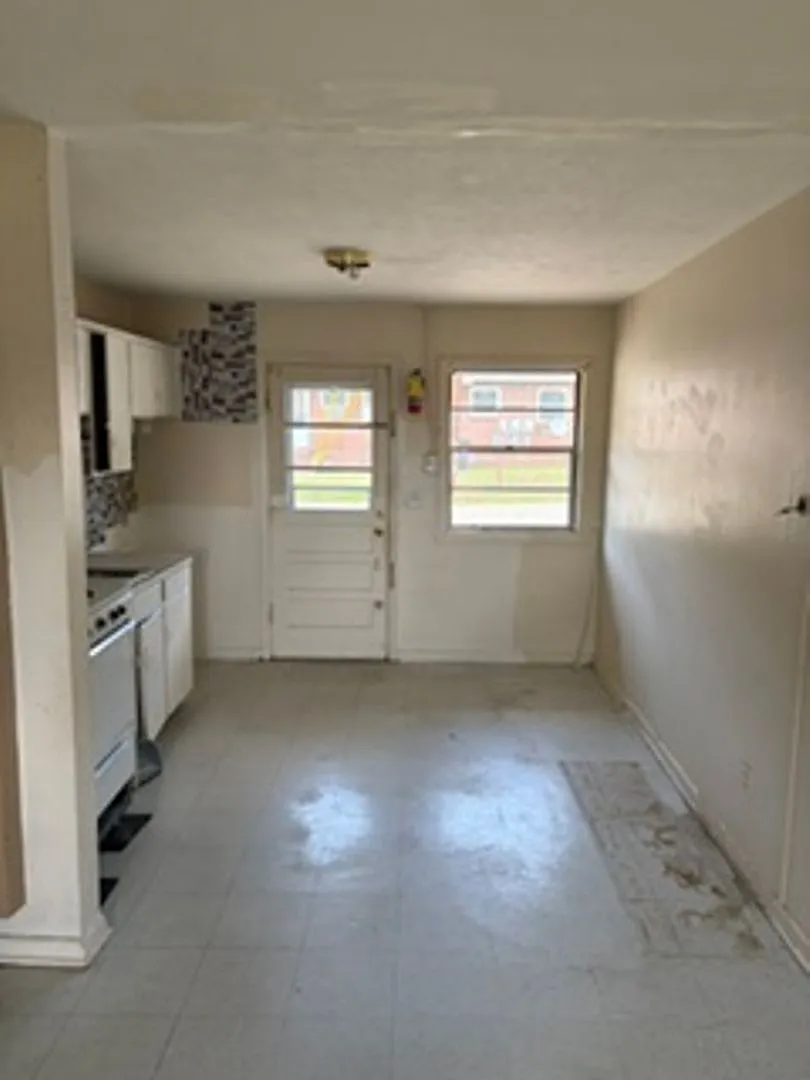 1220 Martin Luther King JR. Apartment #5 — Photo 3