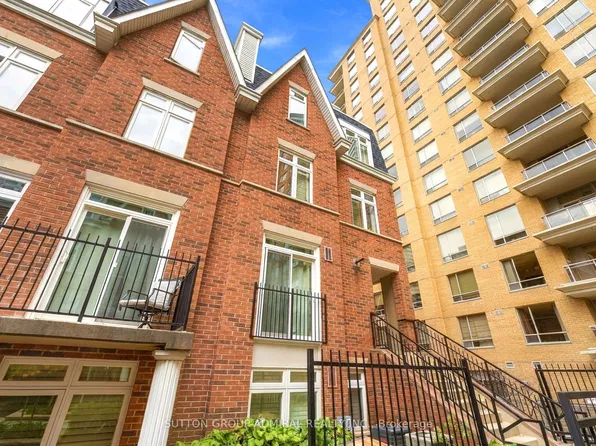 89 Lillian St Unit 27, Toronto, ON M4S 2H7