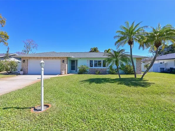 219 57th Street Ct W, Bradenton, FL 34209