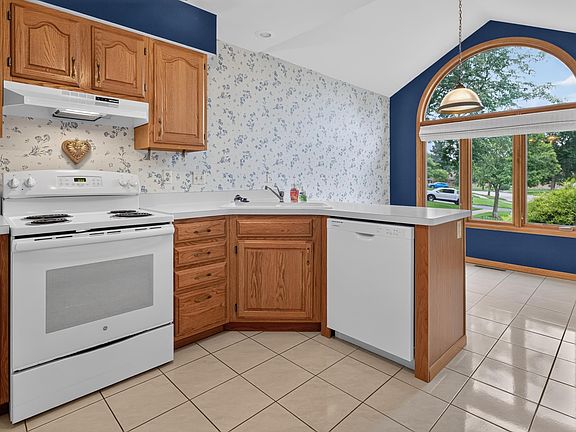 5th image of 6628 Timberline Ln