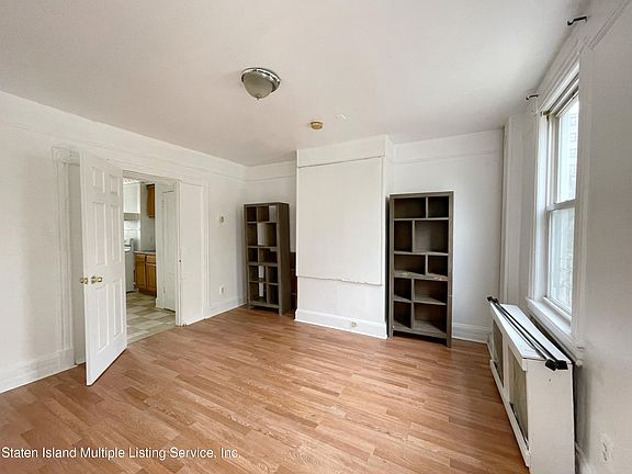 3rd image of 56 Cleveland St