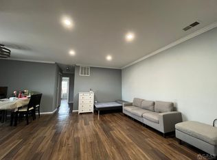 29 Foxhall #B, Middlesex, NJ 08846