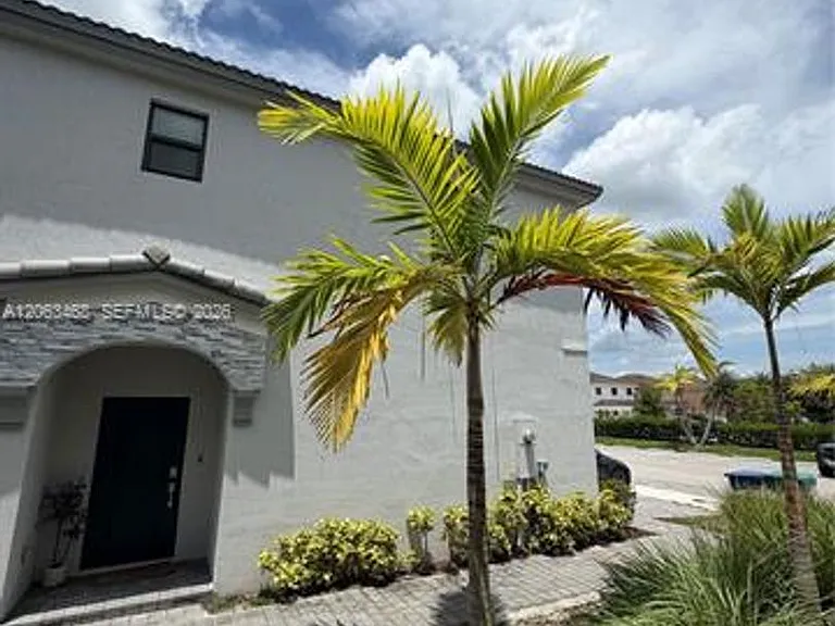 12944 SW 286th Ter #Townhouse 12944 — Photo 5