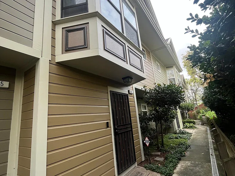Littlefield Ter — Photo 1