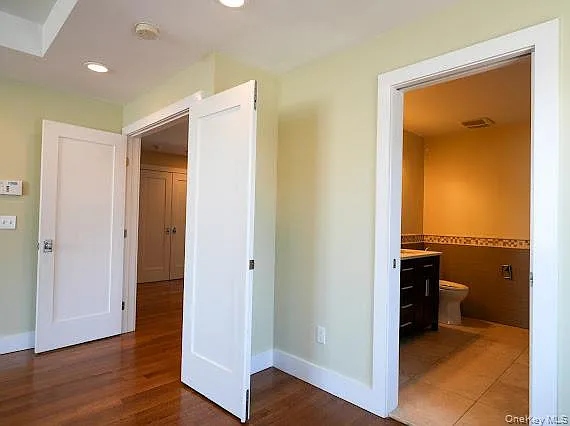 3 Pennsylvania Ct — Photo 24