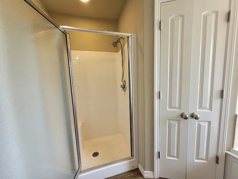 4042 Rosewood Pl — Photo 18
