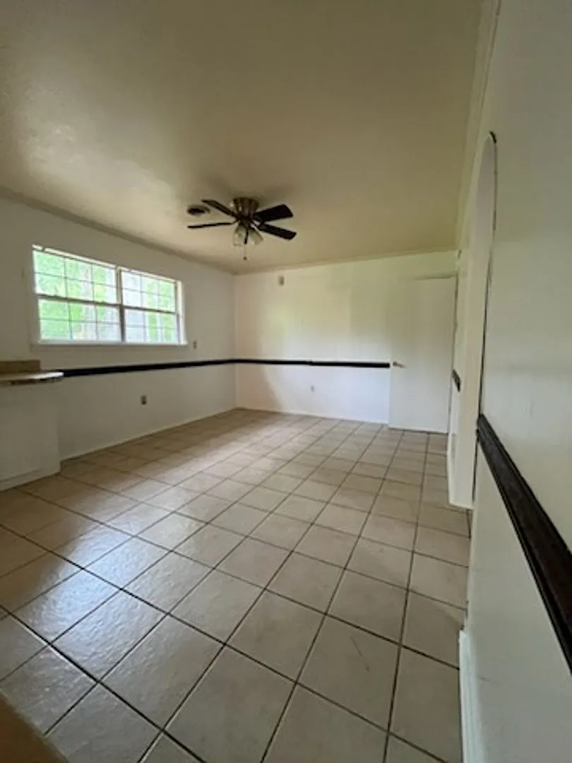 3219 Lakewood Dr Jackson, MS 39212 — Photo 4