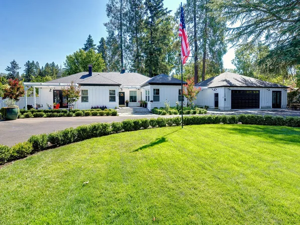 123 Vancouver Ave, Medford, OR 97504