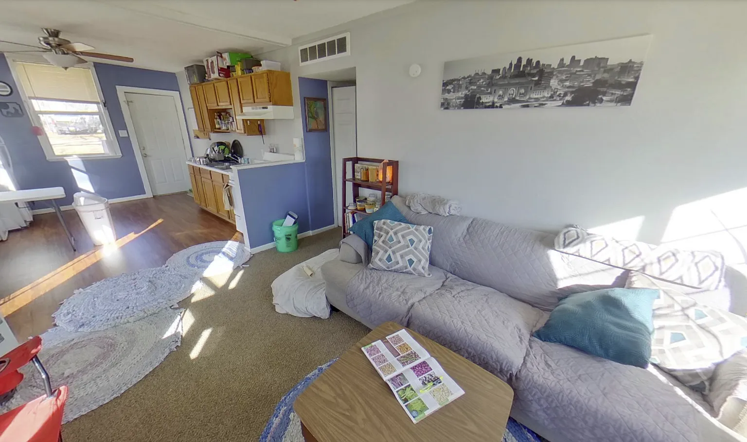 3D Tour Available - Updated Duplex + Washer & Dryer + Off-Street Parking! Available November 3rd! — Photo 4