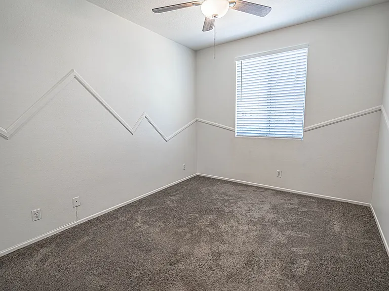 25410 Dry Creek Ct — Photo 12