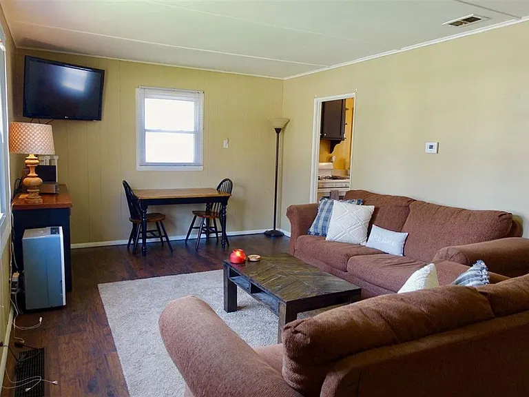 416 S Eastside Dr — Photo 37