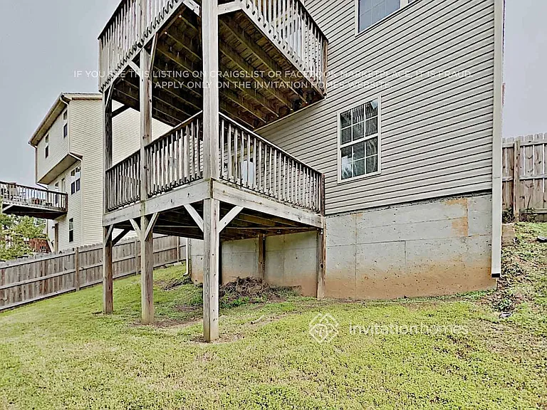5817 Bradshaw Ct — Photo 23