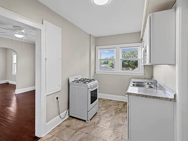 529 E Cuyahoga Falls Ave #3 — Photo 6